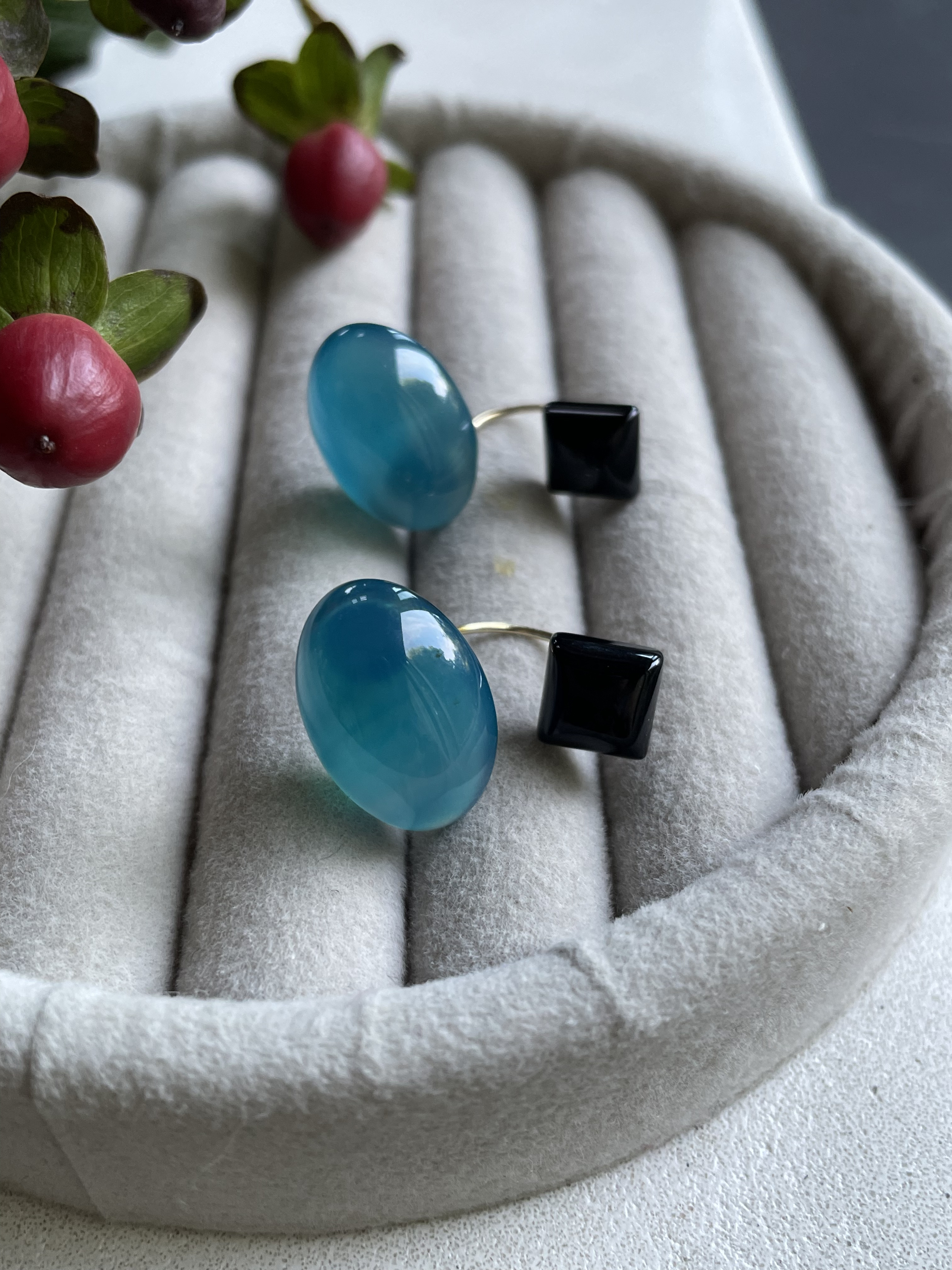 【青と黒】Noir et Bleu（ノワール・エ・ブルー）ピアス