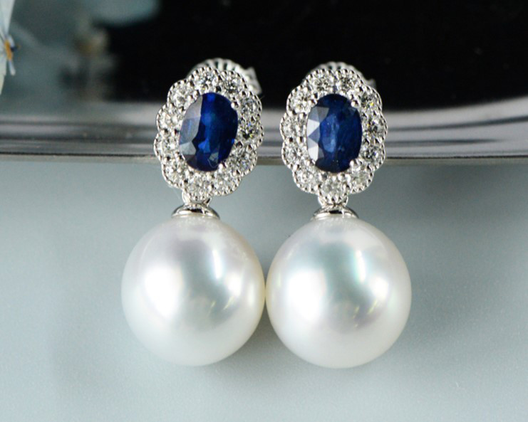 【ルミナ】10～11mm 天然南洋オーストラリア産ホワイトパールイヤリング 18Kゴールドセット サファイアイヤリング付き エレ