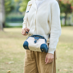 「帆布×革の組み合わせ」大人気！フラットタイプのがま口バッグ 手作りのショルダーバッグ　2WAY 中型鞄 12枚目の画像