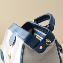 「帆布×革の組み合わせ」大人気！フラットタイプのがま口バッグ 手作りのショルダーバッグ　2WAY 中型鞄 19枚目の画像