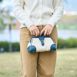 「帆布×革の組み合わせ」大人気！フラットタイプのがま口バッグ 手作りのショルダーバッグ　2WAY 中型鞄 11枚目の画像