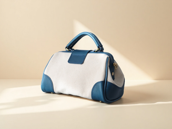 「帆布×革の組み合わせ」大人気！フラットタイプのがま口バッグ 手作りのショルダーバッグ　2WAY 中型鞄 6枚目の画像