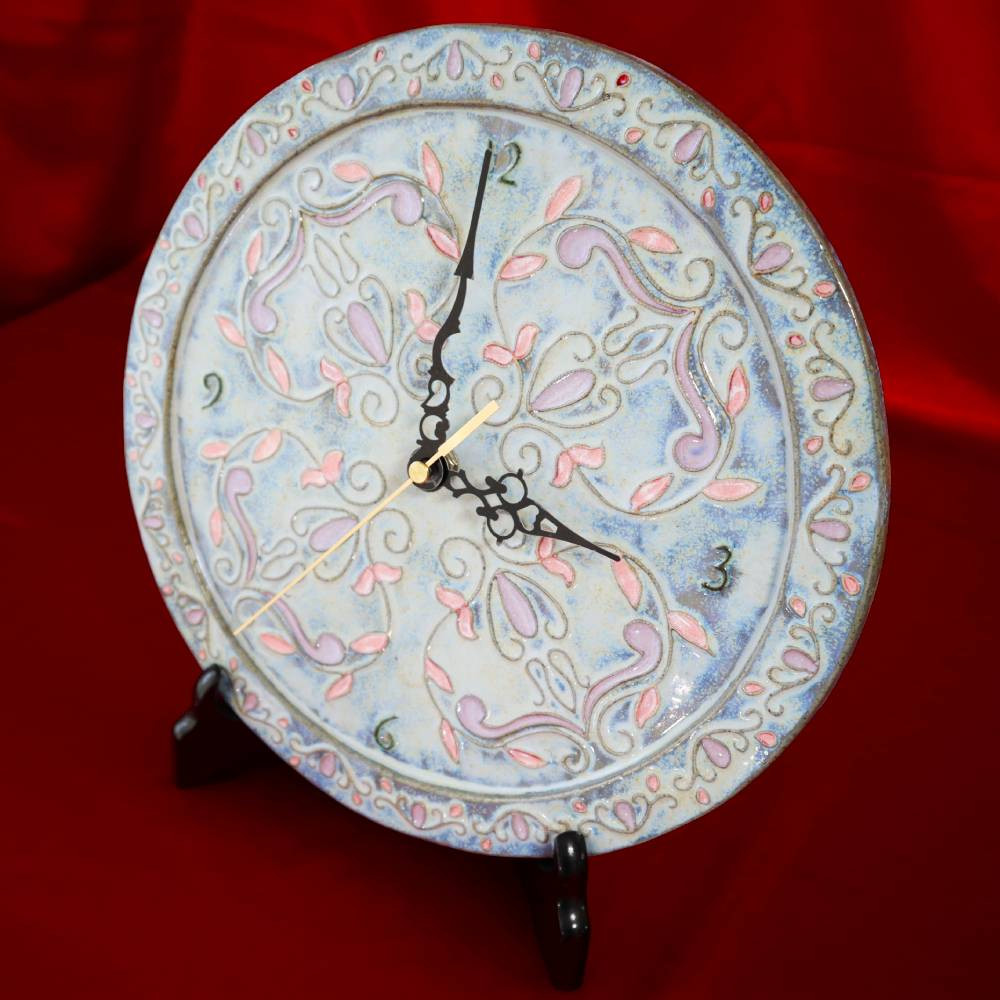 ◆タイルアート◆レリーフ タイル◆藤色に輝く皿時計◆