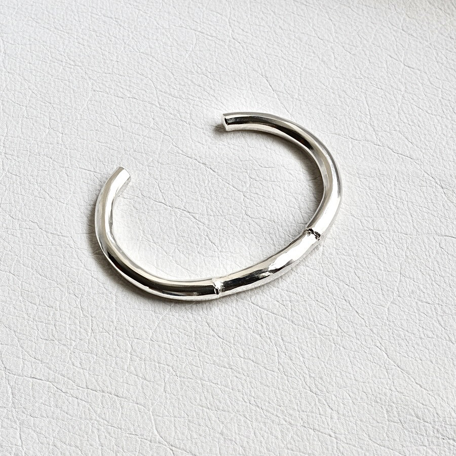 SV950ーオール鍛造ラウンドテーパーステップバングル／STARTWIST／スターツイスト