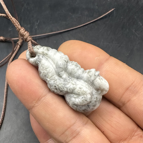 2025.9.24宝珠龍爪御守　糸魚川グレー翡翠 2025.9.24宝珠龍爪御守 糸魚川グレー翡翠 ネックレス・ペンダント ケン