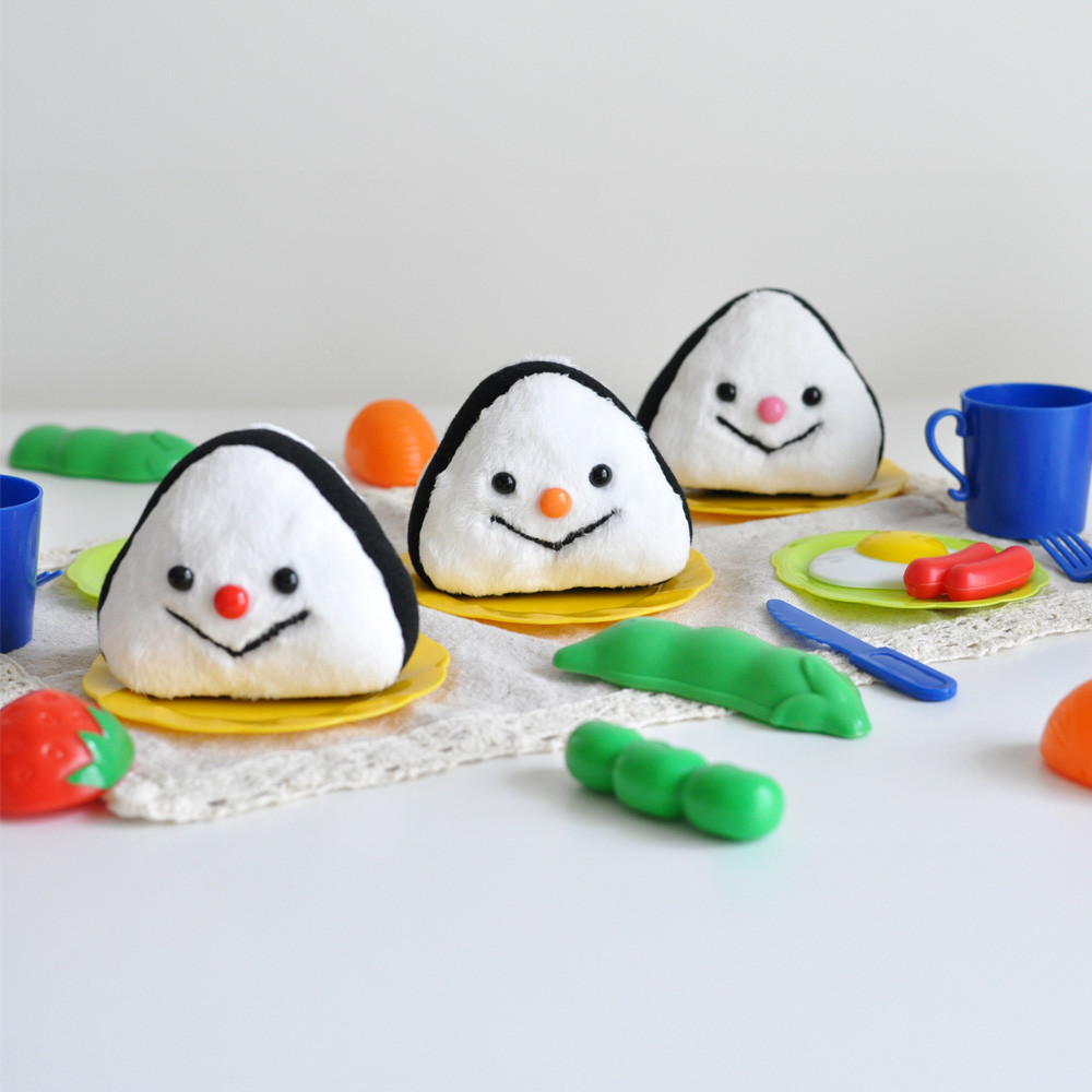 フワフワおにぎりくん（梅・タラコ・鮭）３個セット