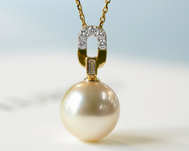 【ルミナ】12～13mm天然南洋ライトゴールドパールペンダント、18金ゴールドダイヤモンドネックレス、ドライローズシリーズ。エレ