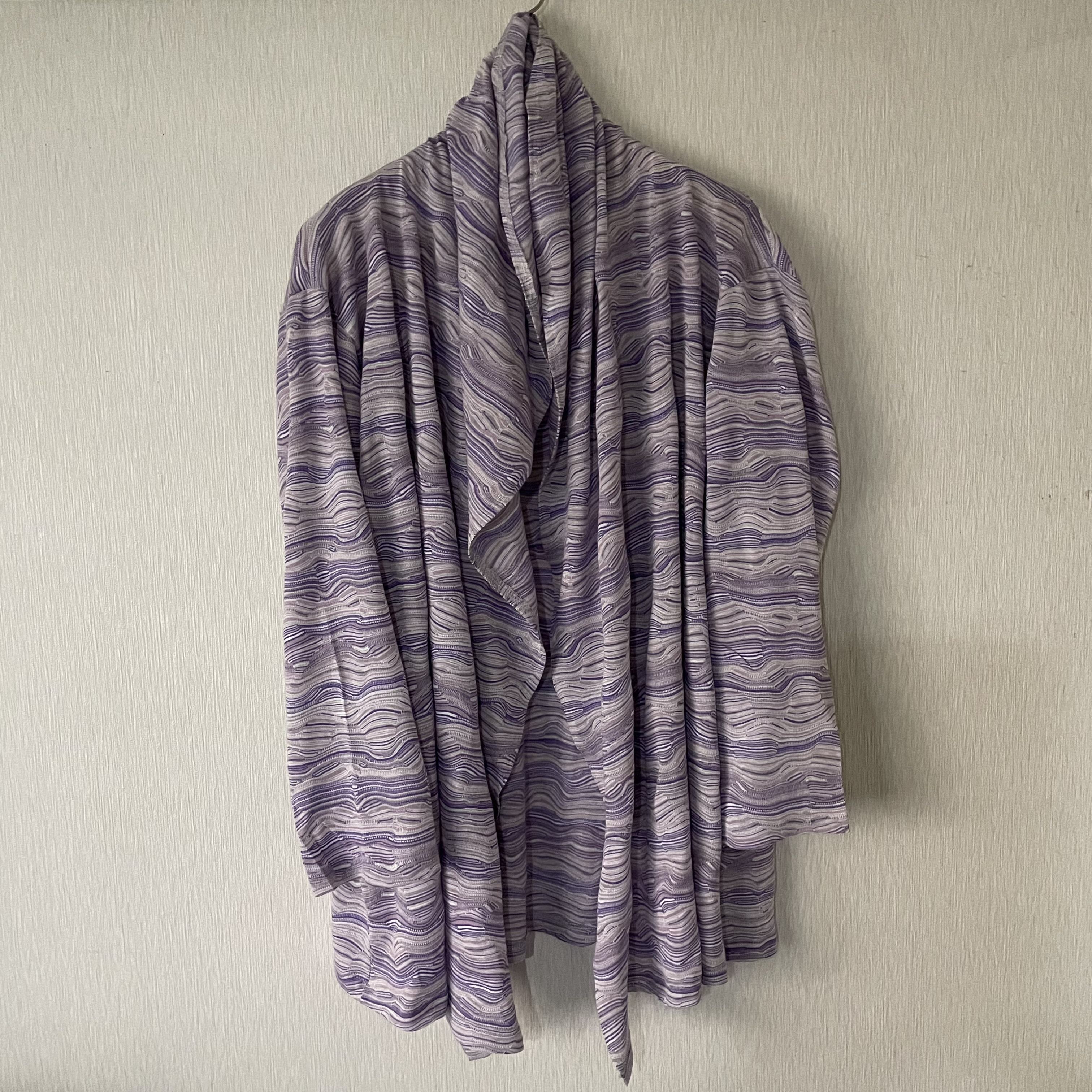 変り織ドレープカーディガン　紫グレーＦ