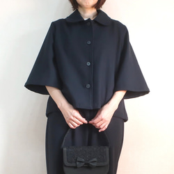 大人のモノトーン 冬のフォーマルにも ステンカラージャケット（コットンツイード／黒色） 1枚目の画像