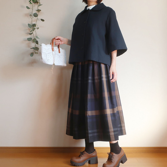 大人のモノトーン 冬のフォーマルにも ステンカラージャケット（コットンツイード／黒色） 20枚目の画像