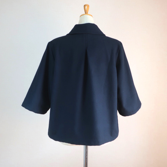 大人のモノトーン 冬のフォーマルにも ステンカラージャケット（コットンツイード／黒色） 7枚目の画像