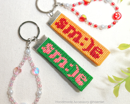 3】 ニコちゃん スマイル smile ロゴ入り ビーズ ミサンガ