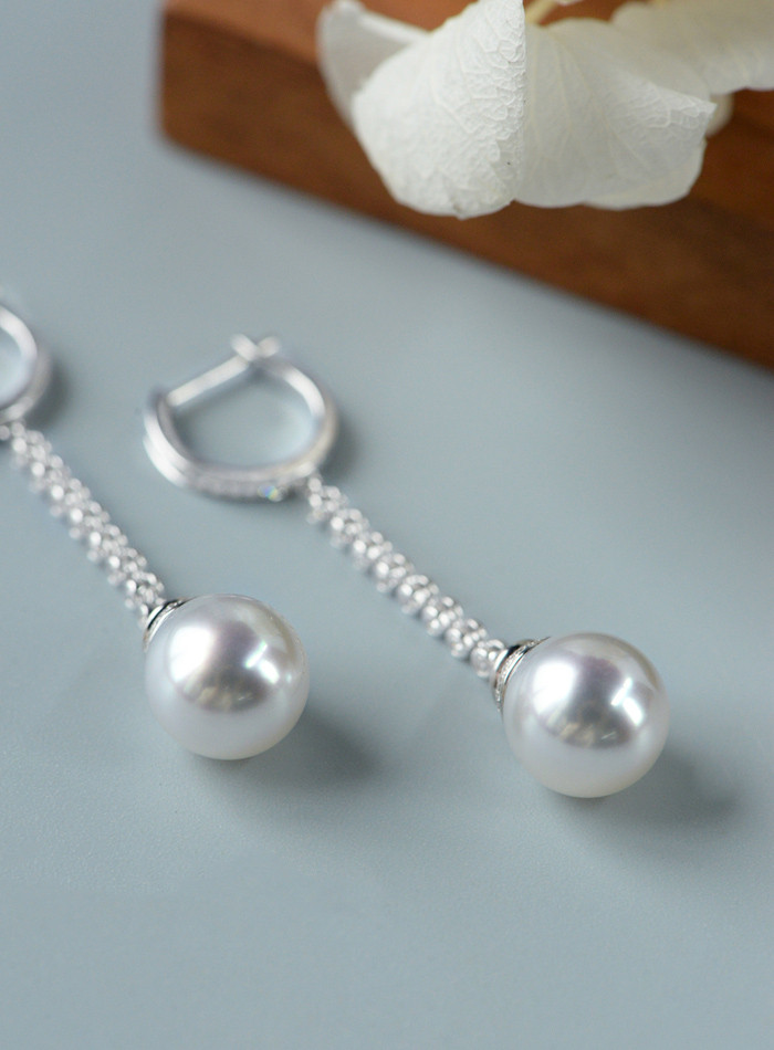 【ルミナ】9-10mm 天然南洋オーストラリア産ホワイトティアドロップパールイヤリング、18Kホワイトゴールド、ダイヤモンド付き