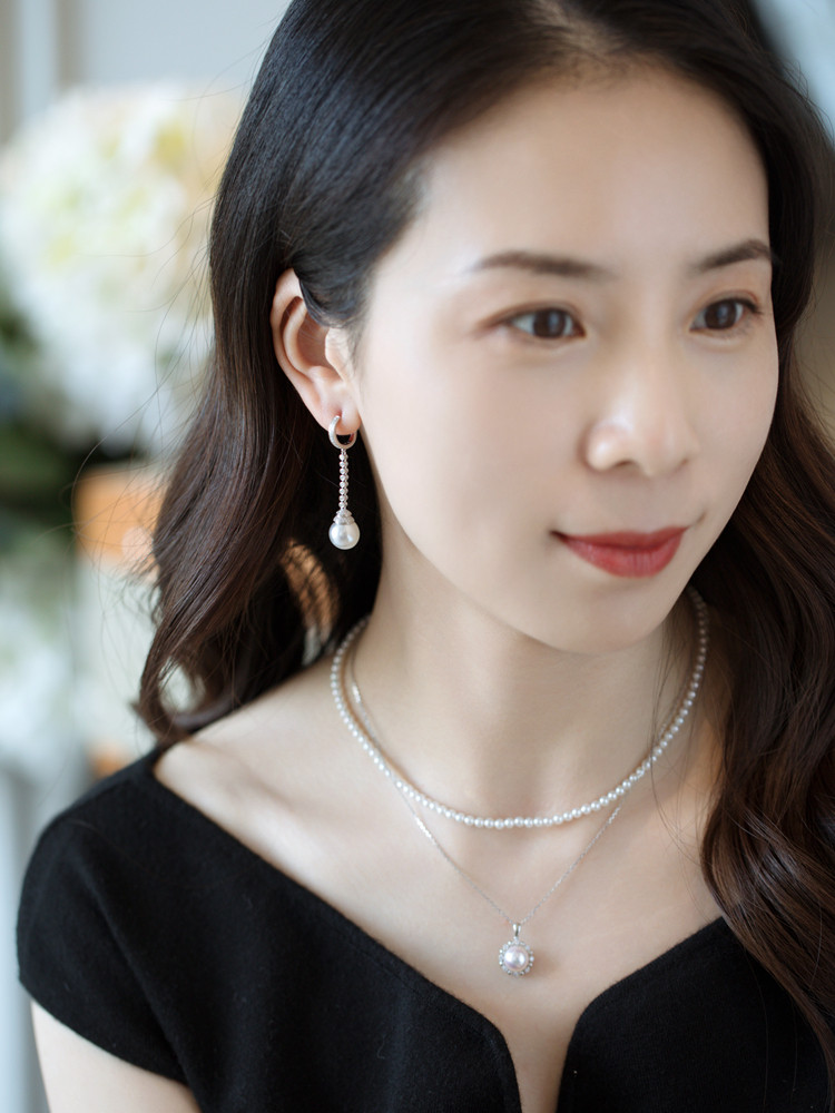 【ルミナ】9-10mm 天然南洋オーストラリア産ホワイトティアドロップパールイヤリング、18Kホワイトゴールド、ダイヤモンド付き