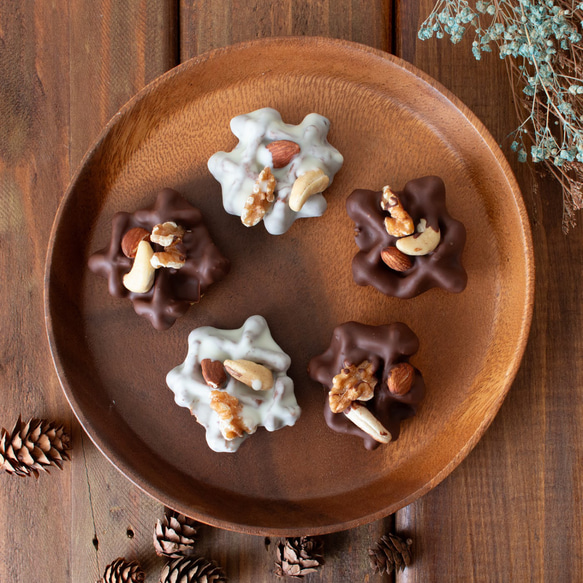 ナッツのせワッフル 2枚目の画像