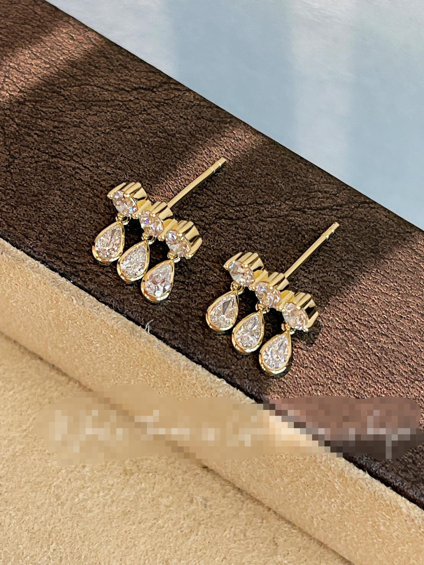 ラボグロウンダイヤモンドピアスk18　4403