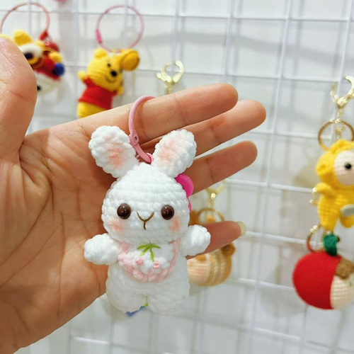 ニット ハンドフック人形、手作り人形、森の動物、パンダ、ウサギ