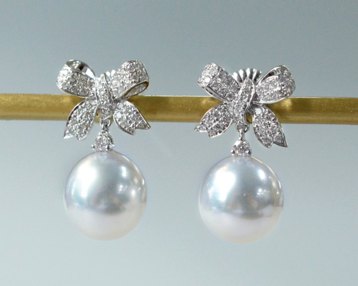 【ルミナ】9-10mm 天然南洋オーストラリア産ホワイトティアドロップパールピアス、PT900プラチナダイヤモンドピアス、ボウシ