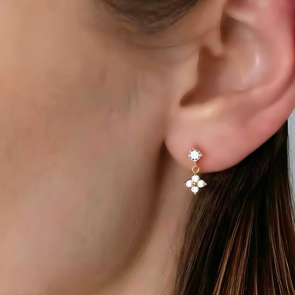 輝くCZダイヤ 華奢 フラワー ピアス◇つけっぱなし！OK 金属アレルギー