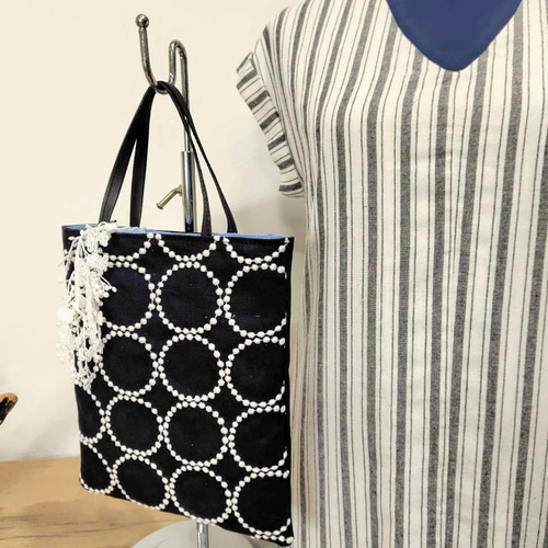 ミナペルホネン/タンバリンNVとうさぎパッチ/手提げトート トースト