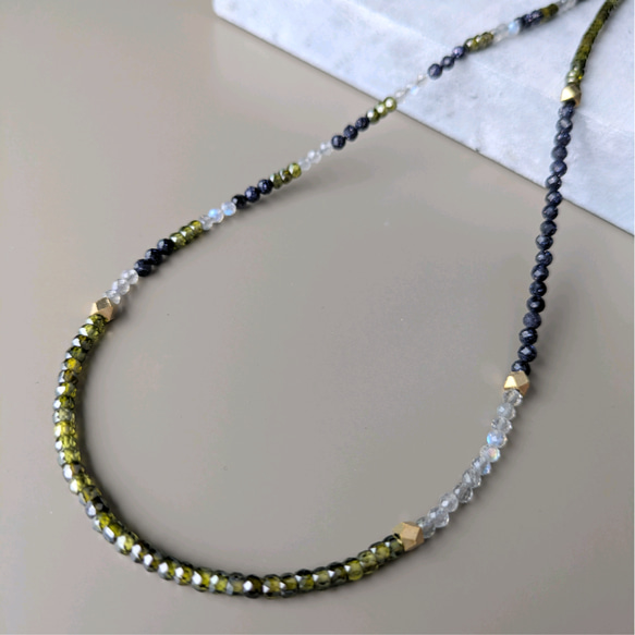 限定ピアス付◆フランスから秋のお届け◆天然石 カーキ ラブラドライト マグネットネックレスサージカルステンレス14kgf 6枚目の画像