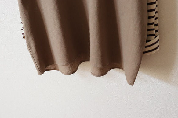 秋限定♥ボーダーニット袖×ハーフリネンのプルオーバー（モカベージュ） 6枚目の画像