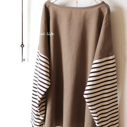 秋限定♥ボーダーニット袖×ハーフリネンのプルオーバー（モカベージュ） 3枚目の画像