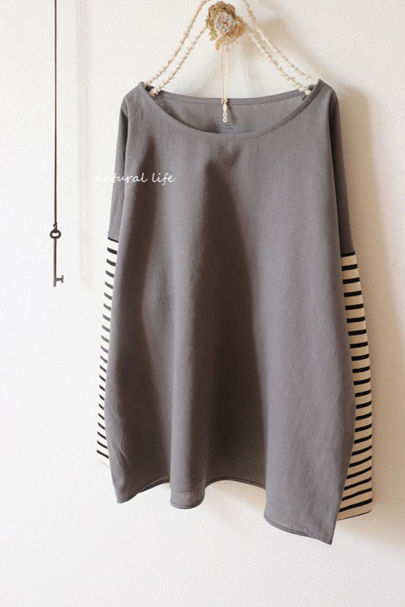 秋限定♥ボーダーニット袖×ハーフリネンのプルオーバー（グレー） 2枚目の画像