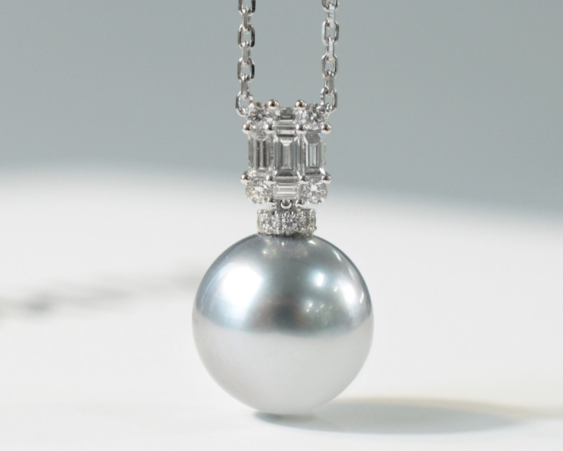 【ルミナ】11-12mm 天然プラチナグレータヒチアンブラックパールペンダント 18Kホワイトゴールドダイヤモンドネックレス ク