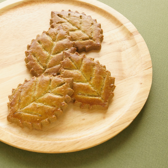 「抹茶サブレ＆葉っぱサブレ（M)」期間限定デザインボックス　お祝い、お礼に。当店１番人気のサブレです。 5枚目の画像