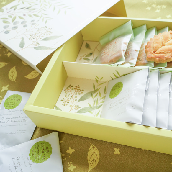 「抹茶サブレ＆葉っぱサブレ（M)」期間限定デザインボックス　お祝い、お礼に。当店１番人気のサブレです。 4枚目の画像