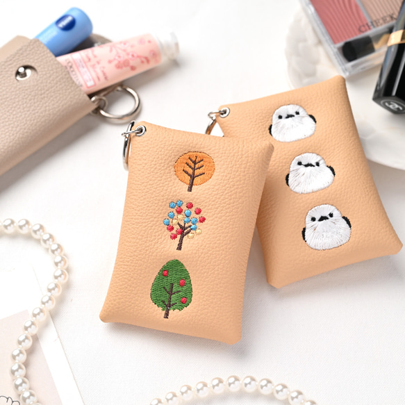 マルチポーチ 【 シュリンクレザー 刺繍 】 カード収納 小物入れ ポーチ 母の日 かもめ工房コラボ A343I 1枚目の画像