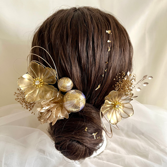 アメリカンフラワー＊ゴールド×ホワイト＊髪飾り 成人式 卒業式 結婚式 前撮り ウエディング 1枚目の画像