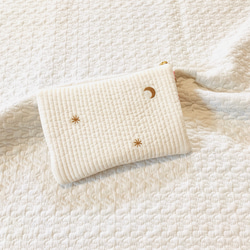 月と星屑　選べる　iPad mini  pouch  アイパッドミニ用　タブレットポーチ　刺繍　ヌビ　大人可愛い 2枚目の画像