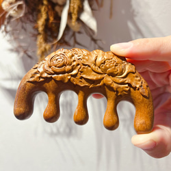 本格刺繍 ファブリックパネル 幸せ ハリネズミ 花束 ハンドメイド