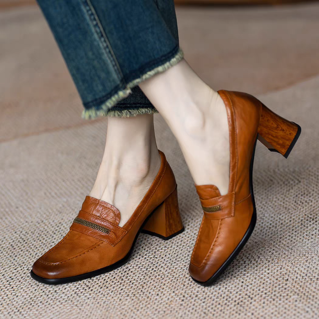 軽量で柔らかい革靴の魅力！初めての快適な履き心地体験。ローファー レディース レザーローファー 本革 ローファー 本革製