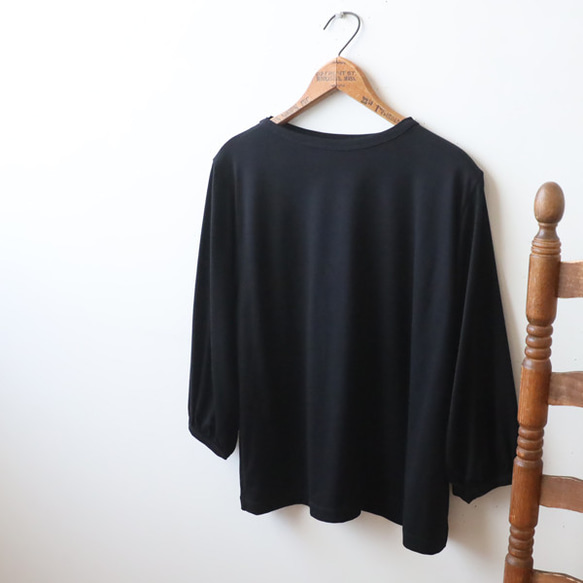⁂秋の新作　スムース伸縮ストレッチ Tシャツ カットソー生地　パフ袖　プルオーバー ゆったり　トップス　黒　K14 12枚目の画像