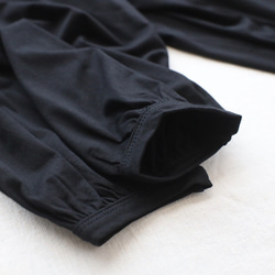 ⁂秋の新作　スムース伸縮ストレッチ Tシャツ カットソー生地　パフ袖　プルオーバー ゆったり　トップス　黒　K14 3枚目の画像