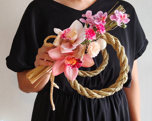 カトレアと胡蝶蘭のしめ縄飾り【輪rin】正月飾りCreema限定お正月2026