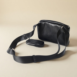本革 ナッパレザー ボディバッグ ミニショルダー ブラック 男女兼用 12枚目の画像