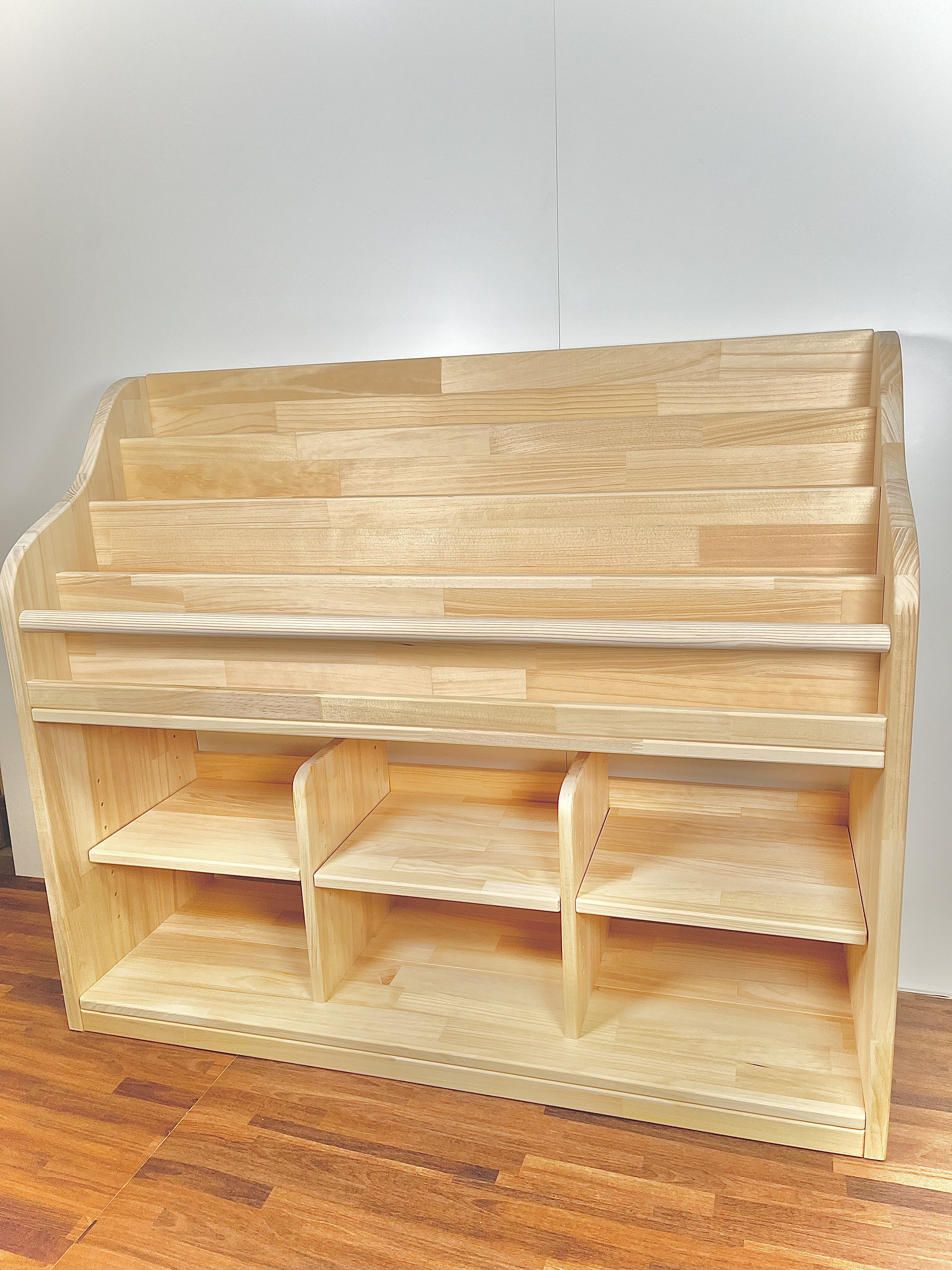 絵本棚　サイドウェーブ　可動棚3枚