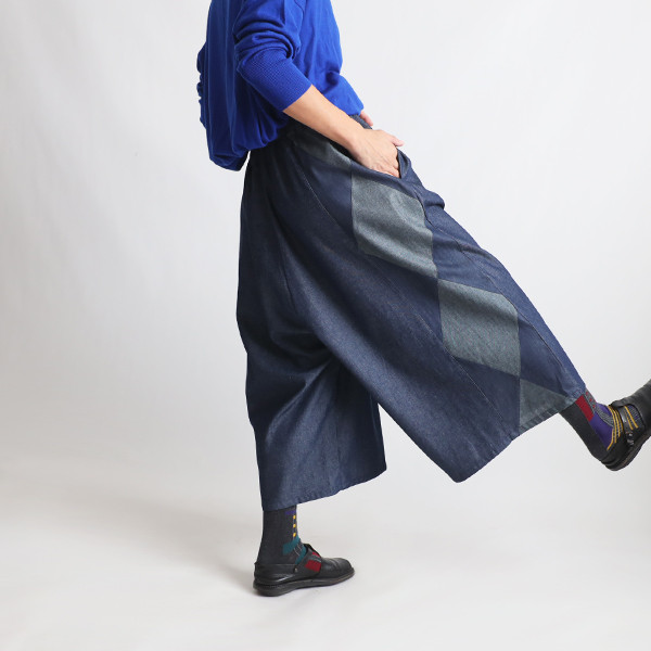 ⁂（送料無料）春のパンツ祭り　８８cm　愉快なパッチワーク　ほぼ日ハバ広でいいパンツ ワイド 幅広　Y89C