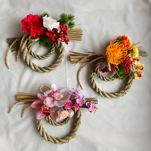 糸菊とミニ胡蝶蘭のしめ縄飾り【輪】 正月飾り Creema限定お正月2026