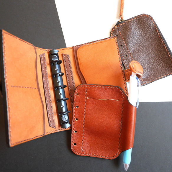 秋色の旅する手帳 ─ M5サイズ システム手帳 たつのレザー使用