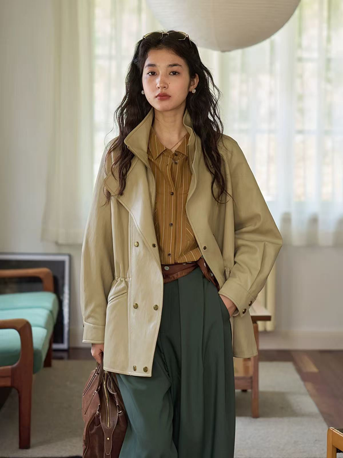 レトロ感溢れ　トレンチコート　エコフェザージャケット　秋冬向コート