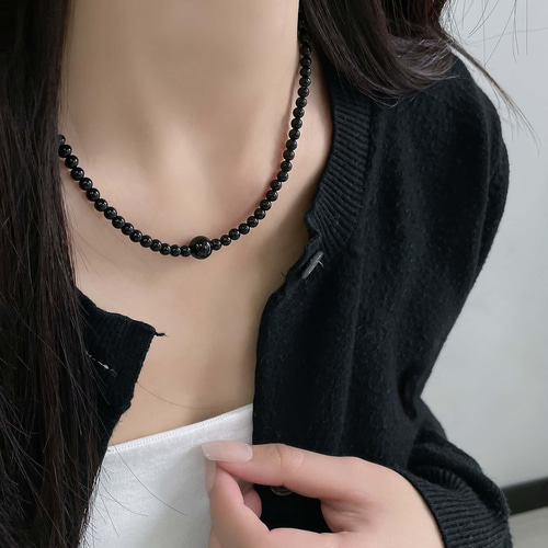 天然ブラックオニキス×925銀|アクセントビーズネックレス シンプルで