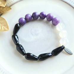 ⭐レピドライト⭐ブラックオニキス⭐ホワイトカルセドニーのシックなブレスレット 3枚目の画像