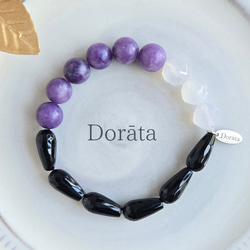 ⭐レピドライト⭐ブラックオニキス⭐ホワイトカルセドニーのシックなブレスレット 1枚目の画像