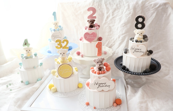 推し活　シャボン玉のカラフルな世界⭐︎ミニ2段クレイケーキ☆誕生日ケーキ　撮影アイテム　何歳でも承ってます♪ 1枚目の画像