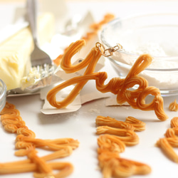 【オーダーメイド：キーホルダー】おなまえの絞り出しクッキー（アルファベットのみ） 14枚目の画像